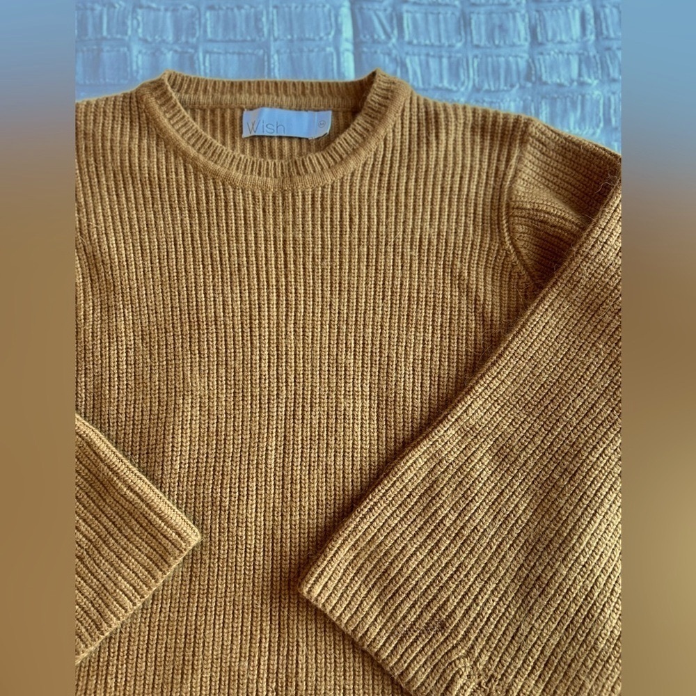 WISH Fleetwood Sweater Angora Blend Wide Sleeves Split Side & Sleeve Hems Size M